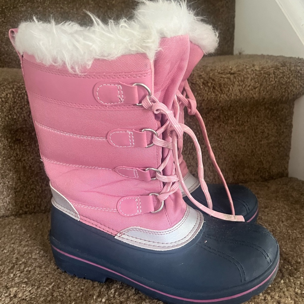 Wonder Nation Pink and Black Kids Snow Boots